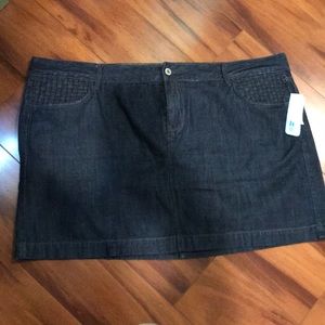 Jean skirt. Dark denim with a little stretch.